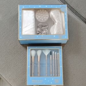 Makeup Brush Set with Bedtime Accessories, Self Care Set, Makeup Set